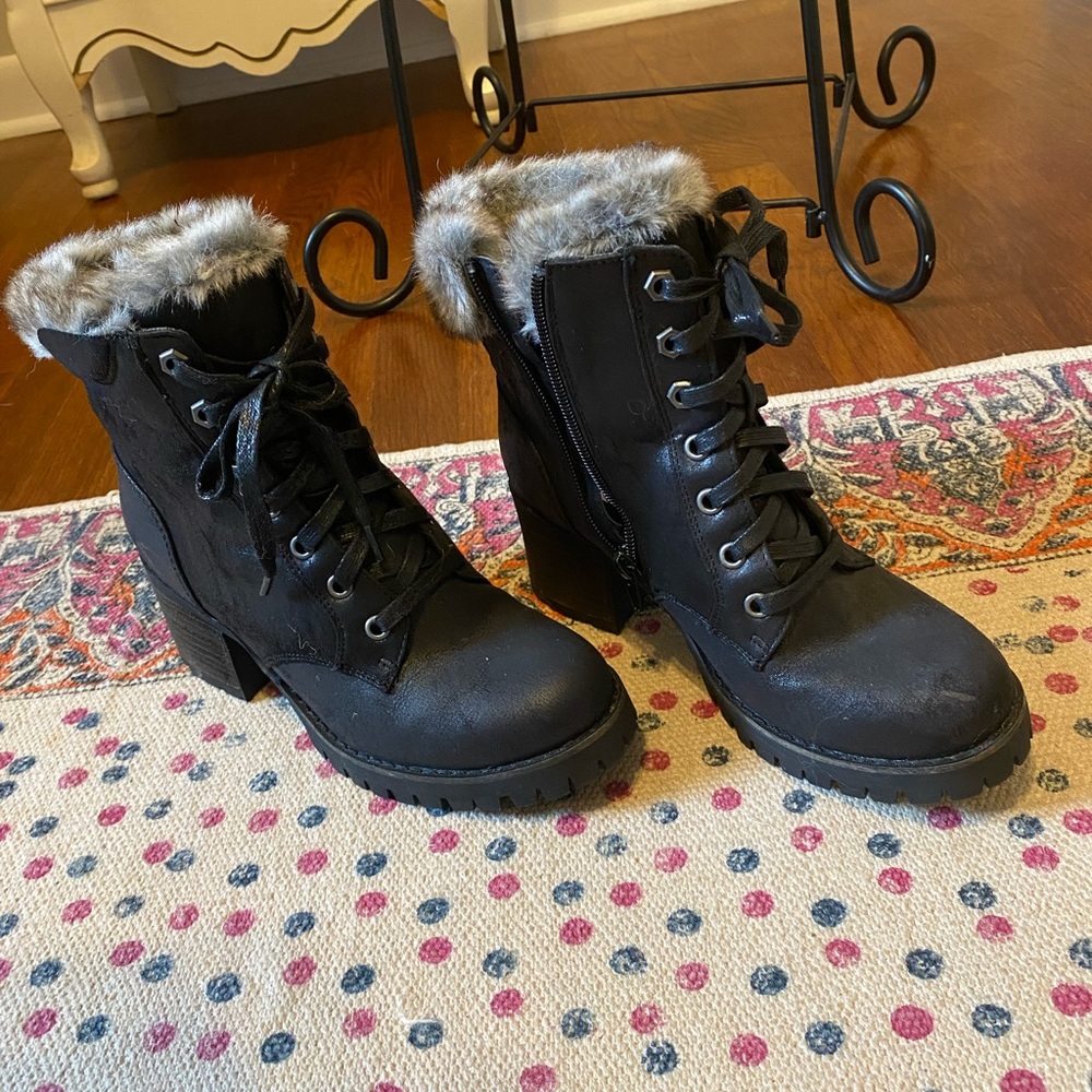Steve Madden black booties. Size 7